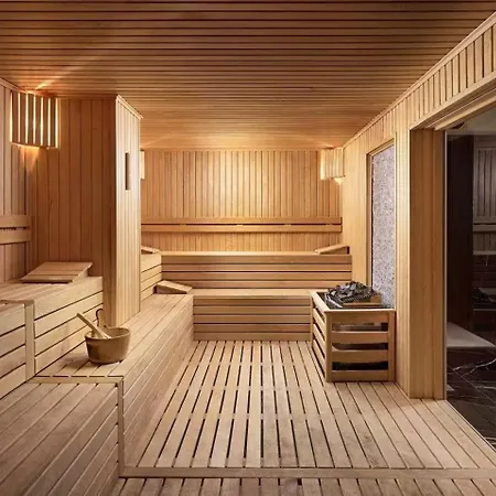 Qoople Legend A - Stylish By The Sea *