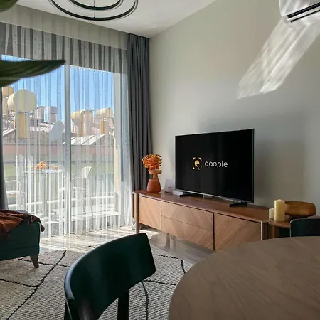 Qoople Legend A - Stylish By The Sea *