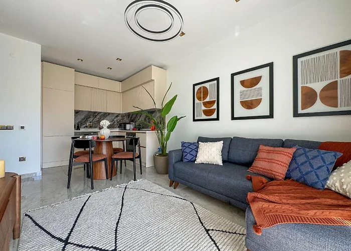 Qoople Legend A - Stylish By The Sea * Αλάνια