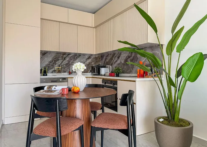 Qoople Legend A - Stylish By The Sea *