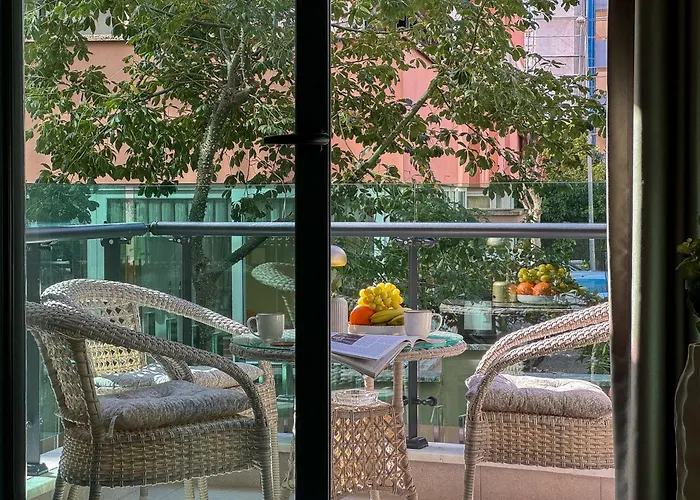 Qoople Legend A - Stylish By The Sea * Αλάνια