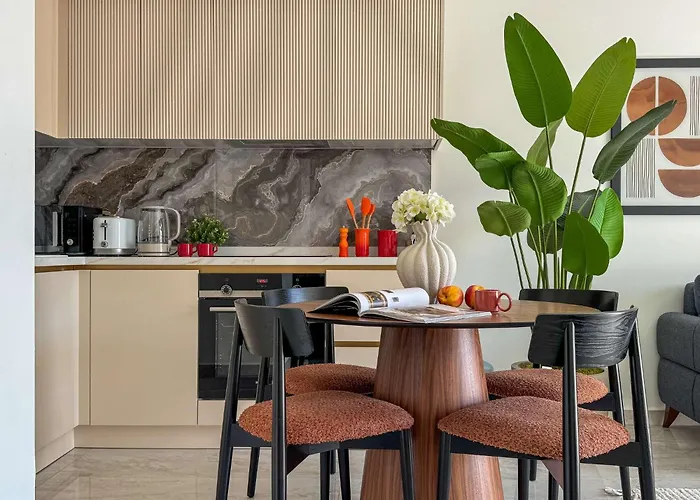 Qoople Legend A - Stylish By The Sea *